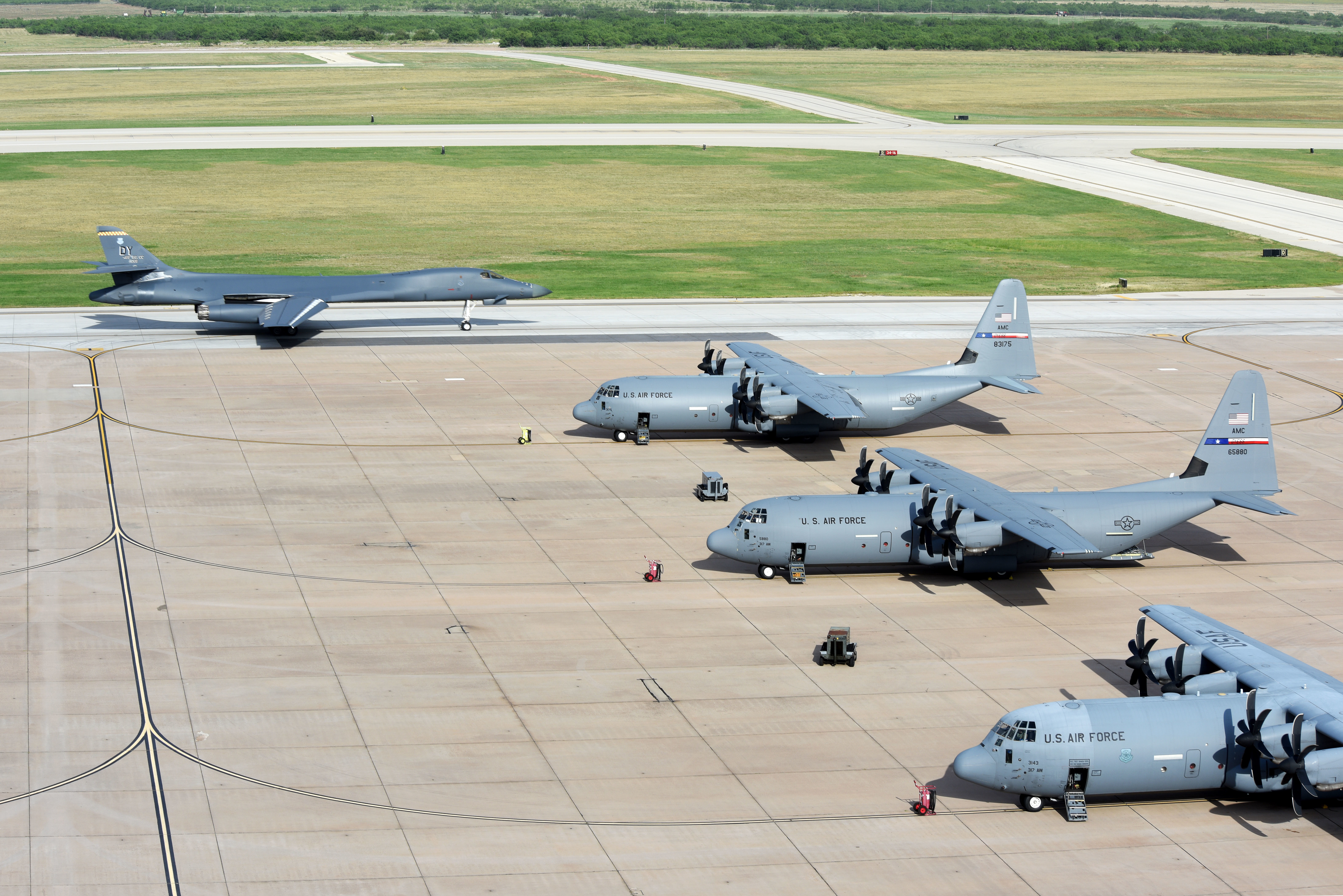 Aircraft on the flight line at Dyess Air Force Base, Texas (2020).