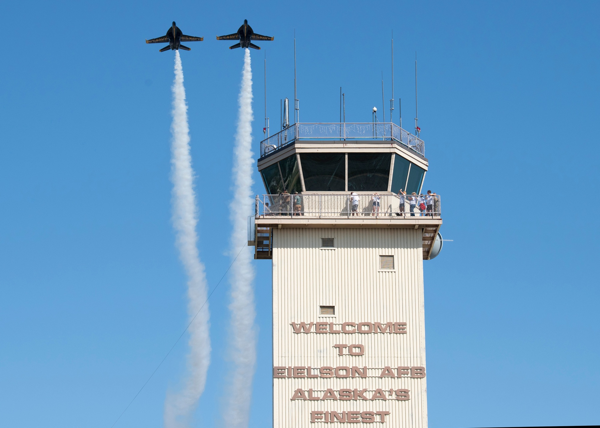 The control tower at Eielson Air Force Base during the Arctic Lightning Airshow (2021).