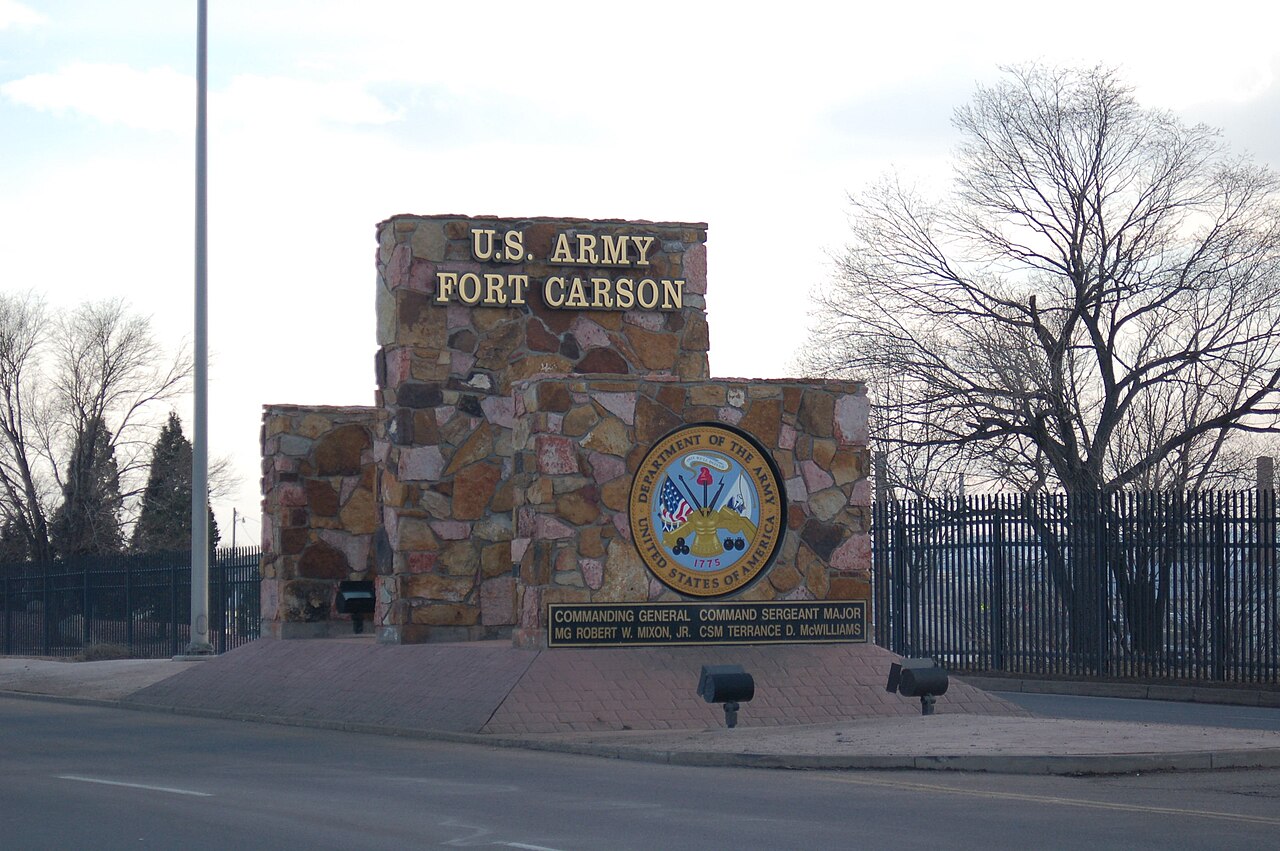 An entrance sign at Fort Carson, Colorado (2007).