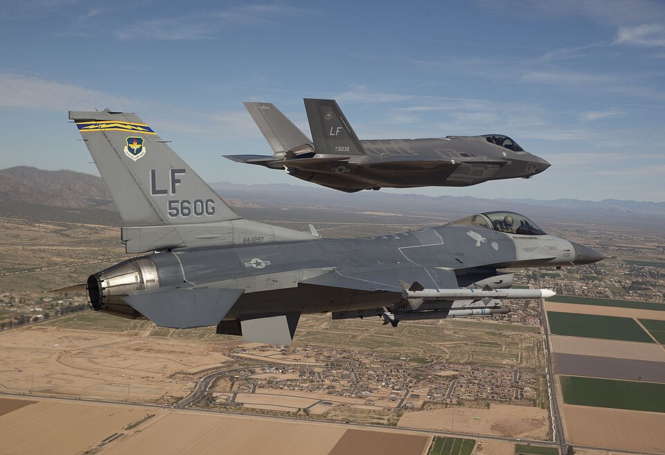 Aircraft above Luke Air Force Base, Arizona (2014).