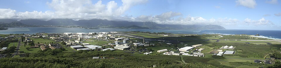 Marine Corps Base Hawaii and Kāneʻohe Bay.