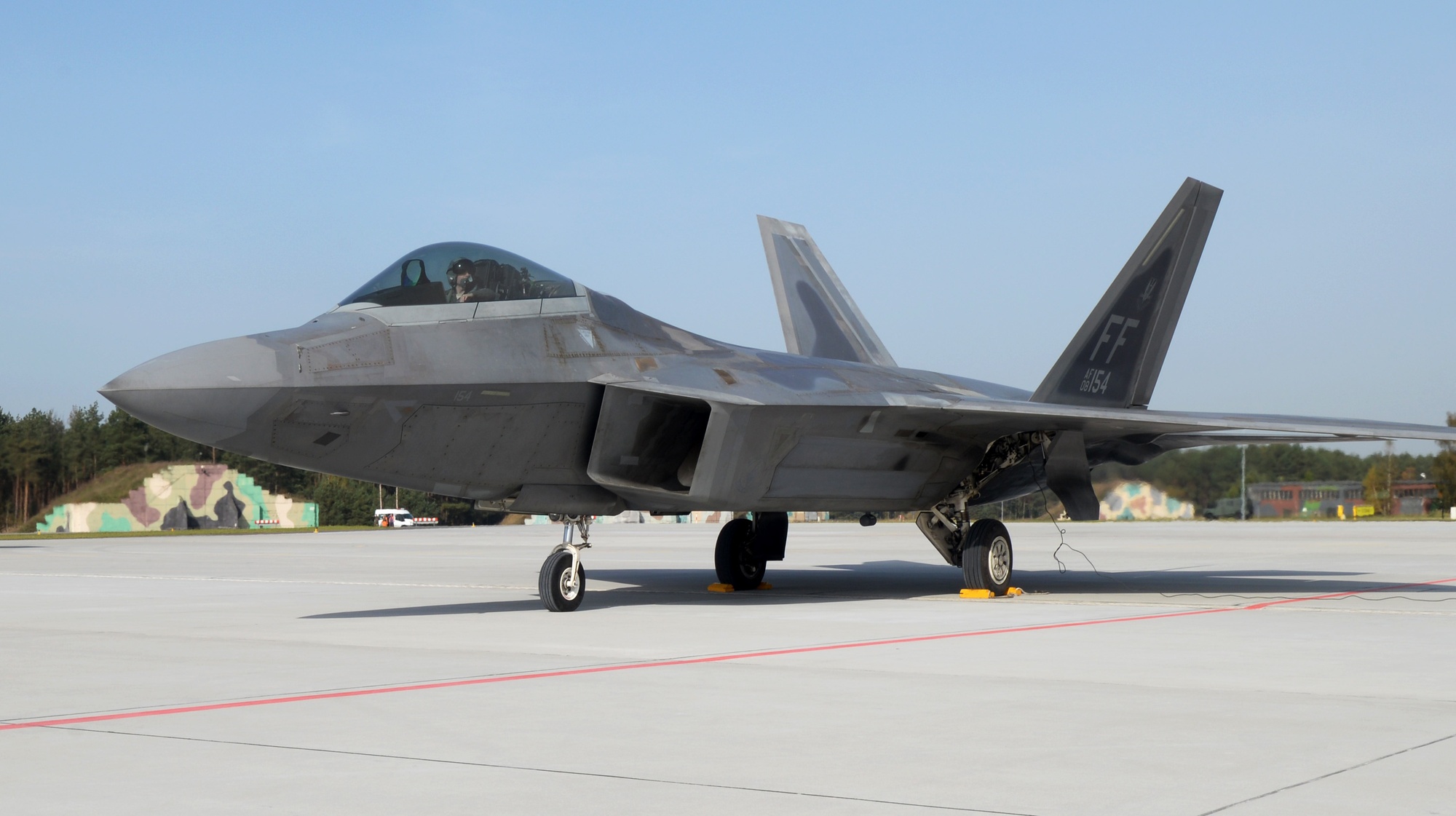 An F-22 Raptor on the flight line at Powidz Air Base, Poland (2017).