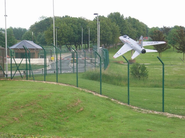 The gatehouse at RAF Croughton, England (2007).