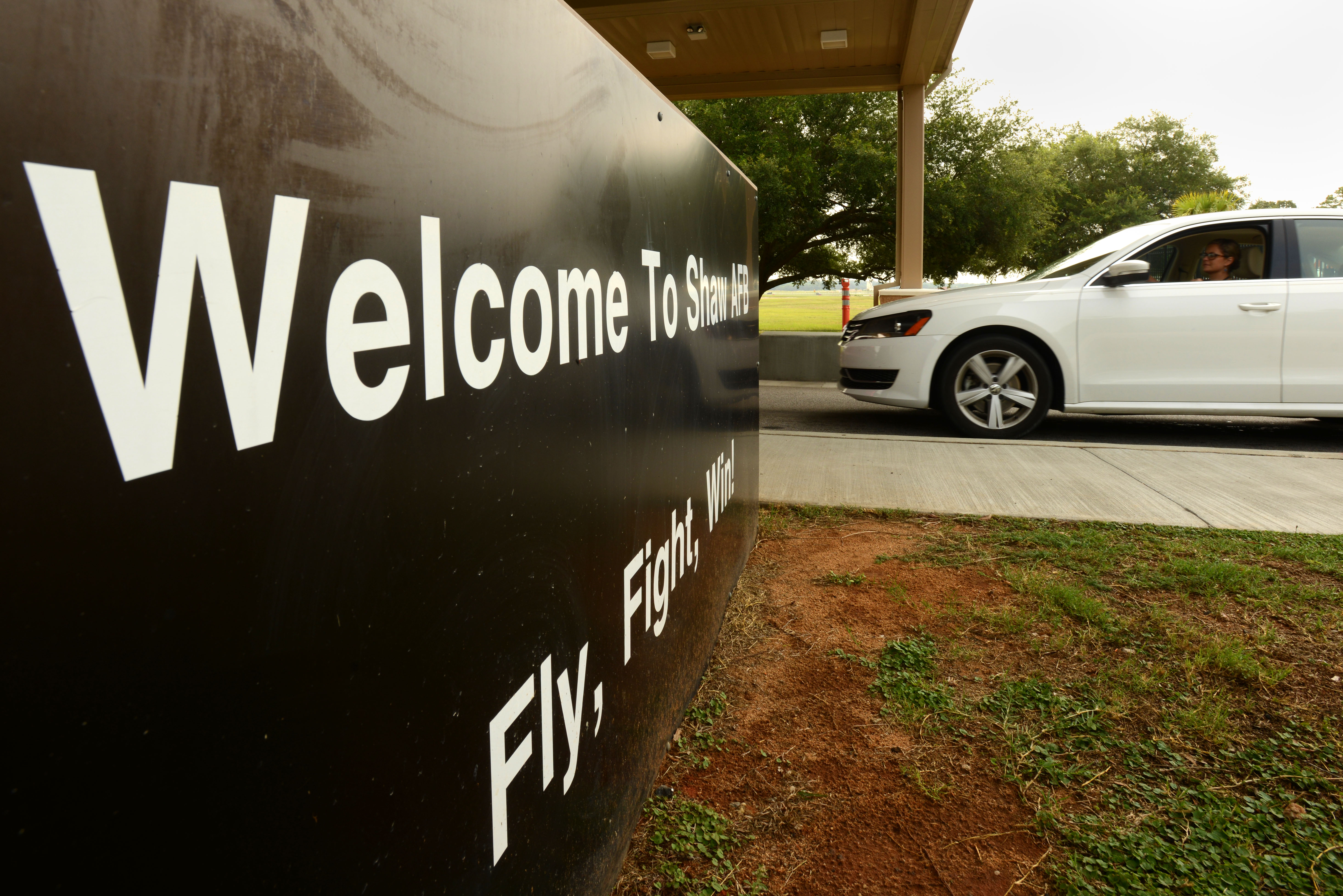The main gate at Shaw Air Force Base, South Carolina (2015).