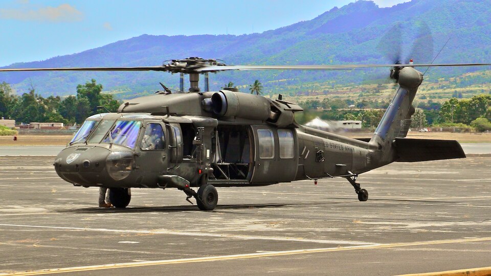 A UH-60 Black Hawk at Wheeler Army Airfield, Hawaii (2011).